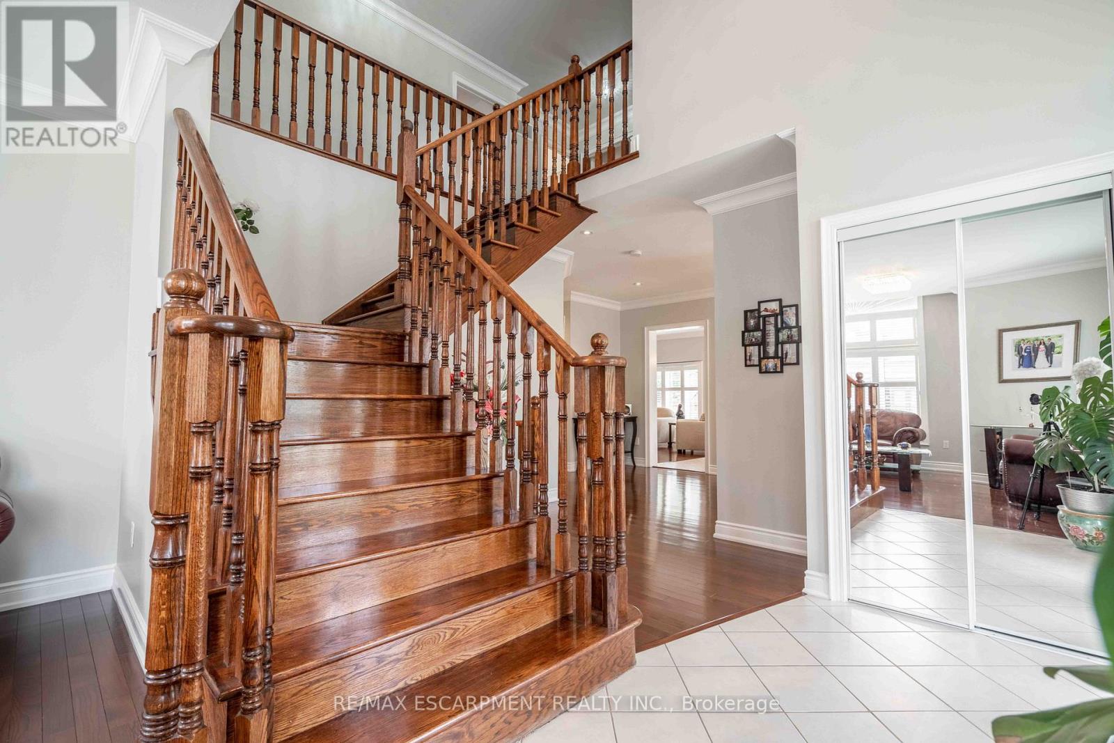 3220 Sorrento Crescent, Burlington, Ontario  L7M 0N4 - Photo 9 - W12950950