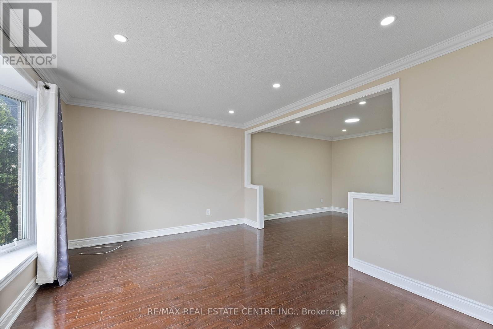 62 Flamingo Crescent, Brampton, Ontario  L6T 2G5 - Photo 12 - W12950994