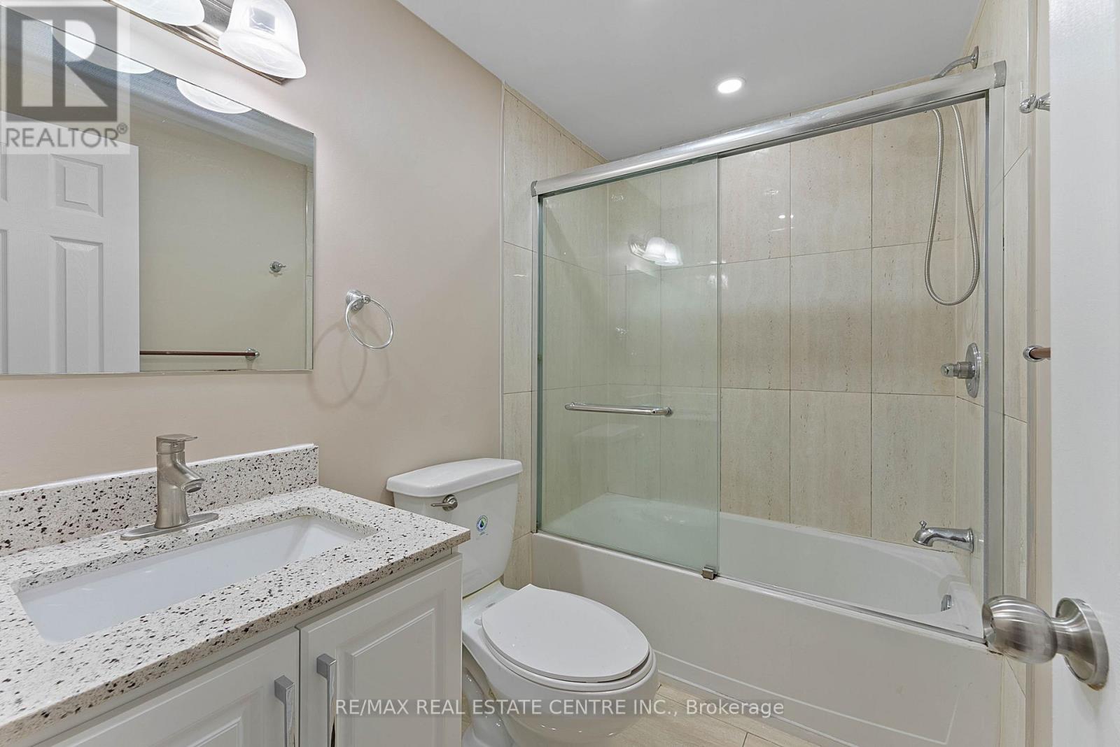 62 Flamingo Crescent, Brampton, Ontario  L6T 2G5 - Photo 27 - W12950994