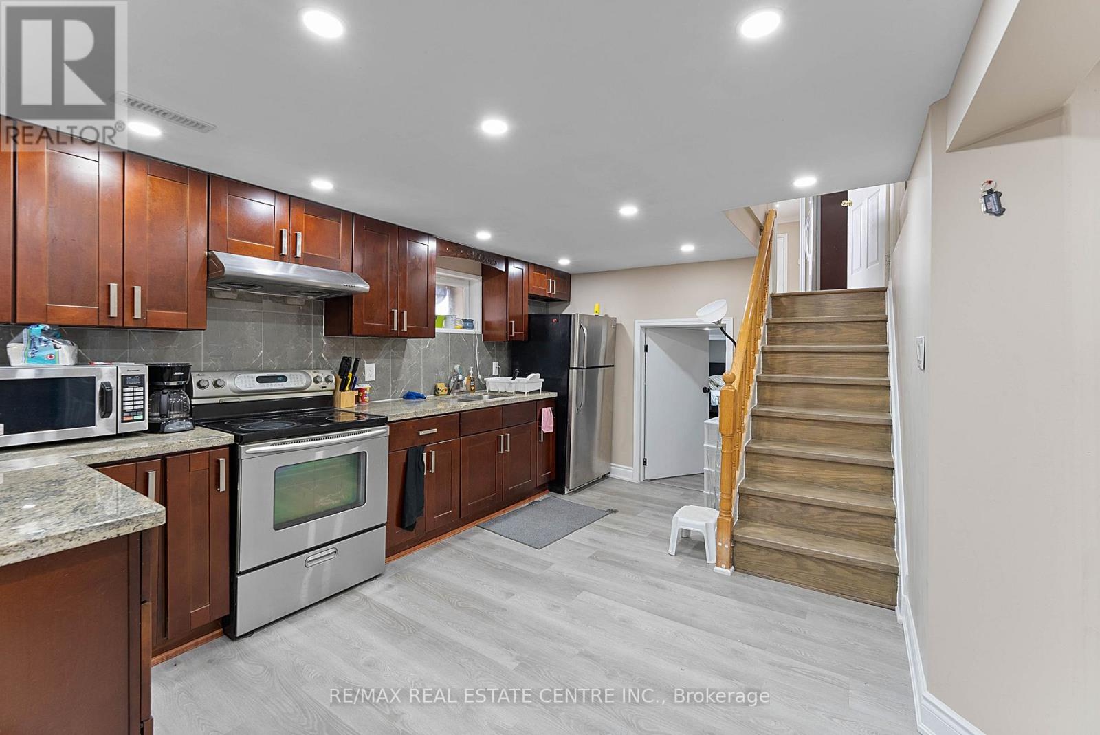 62 Flamingo Crescent, Brampton, Ontario  L6T 2G5 - Photo 31 - W12950994