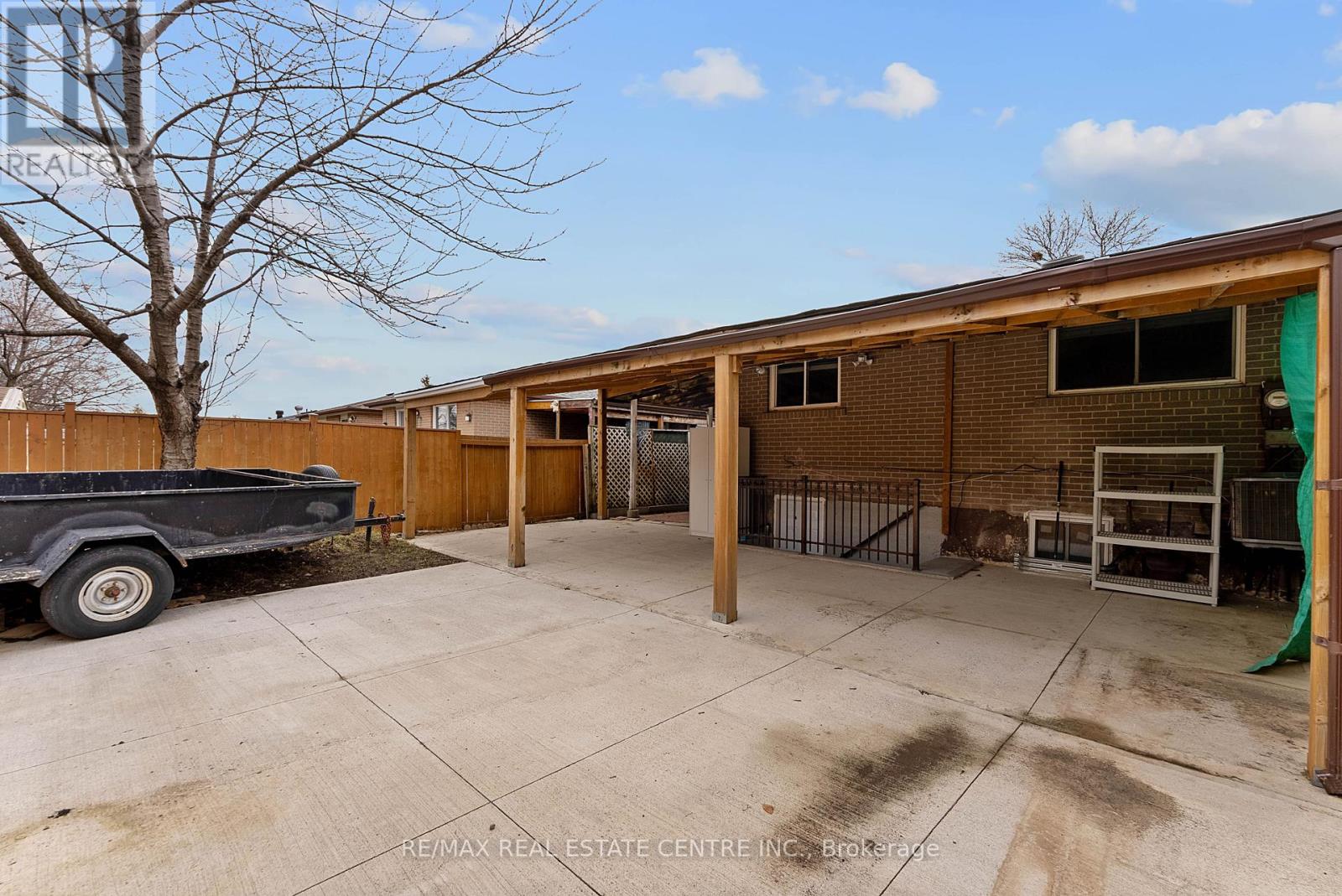 62 Flamingo Crescent, Brampton, Ontario  L6T 2G5 - Photo 41 - W12950994