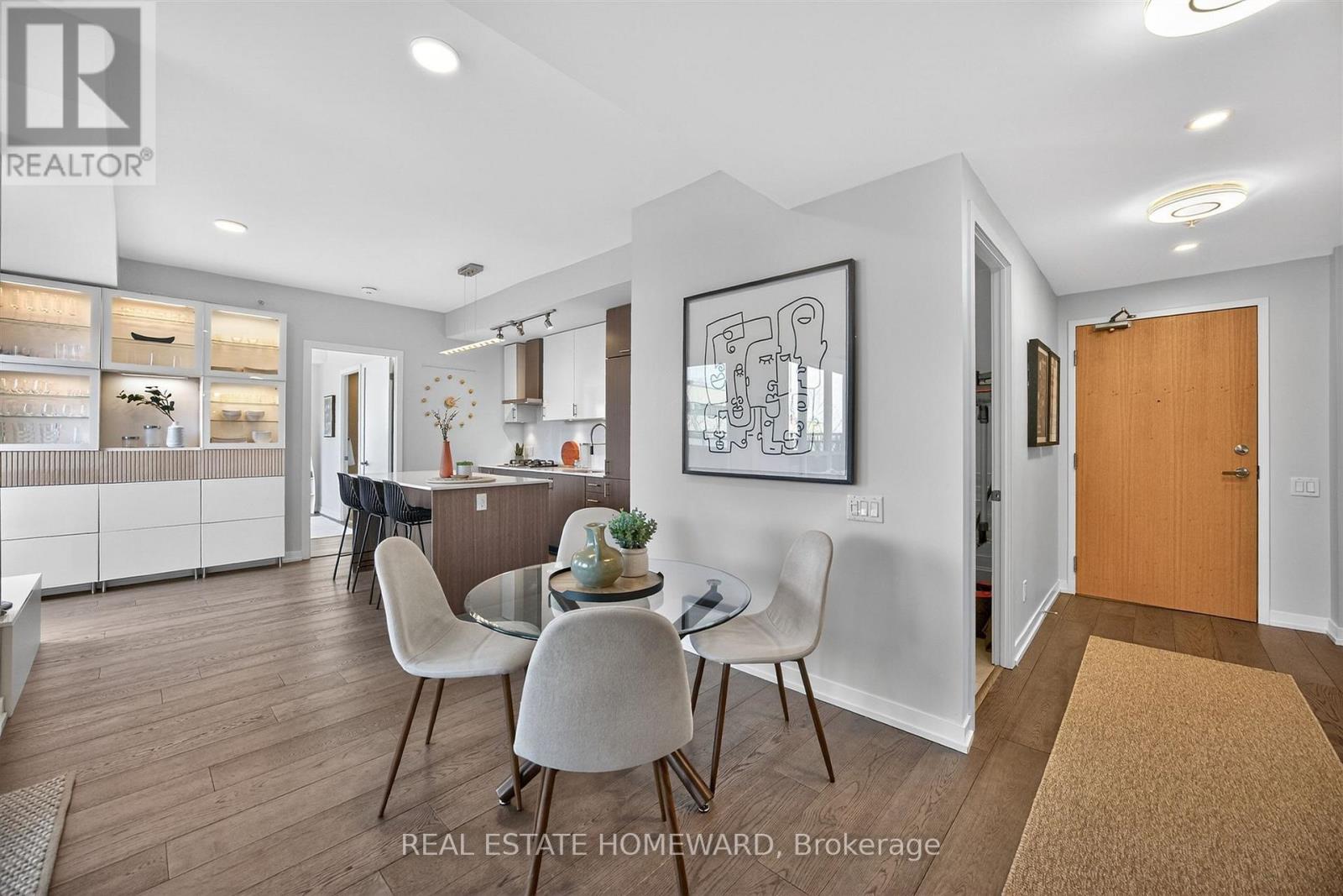 623 - 38 Howard Park Avenue, Toronto, Ontario  M6R 0A7 - Photo 2 - W12951016