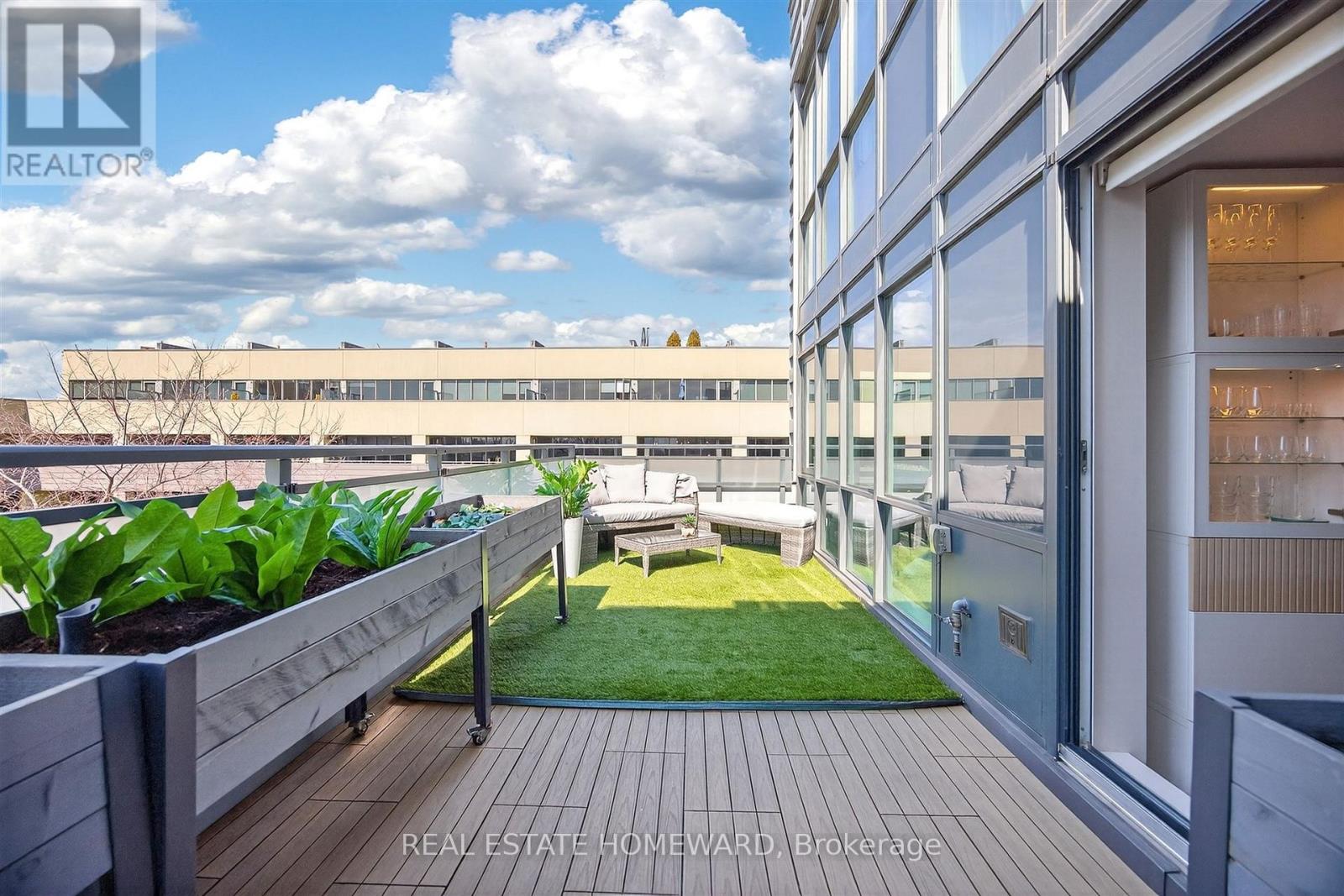 623 - 38 Howard Park Avenue, Toronto, Ontario  M6R 0A7 - Photo 32 - W12951016