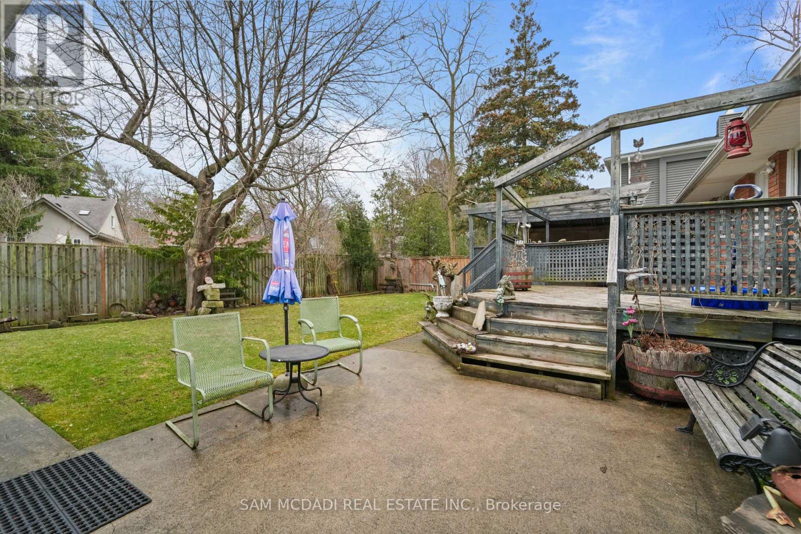 2470 Meadowood Crescent, Oakville, Ontario  L6L 1V6 - Photo 12 - W12951034