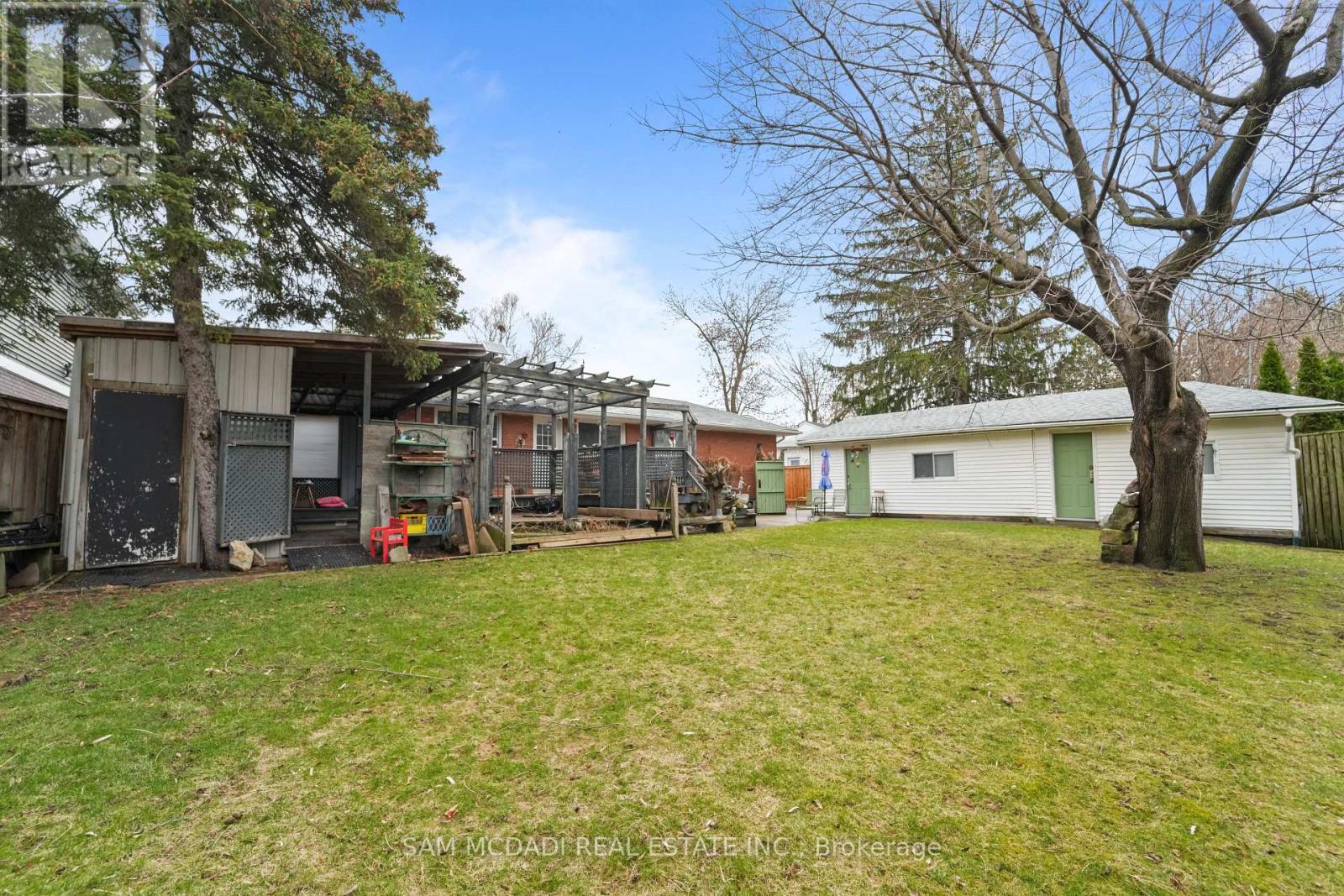 2470 Meadowood Crescent, Oakville, Ontario  L6L 1V6 - Photo 18 - W12951034