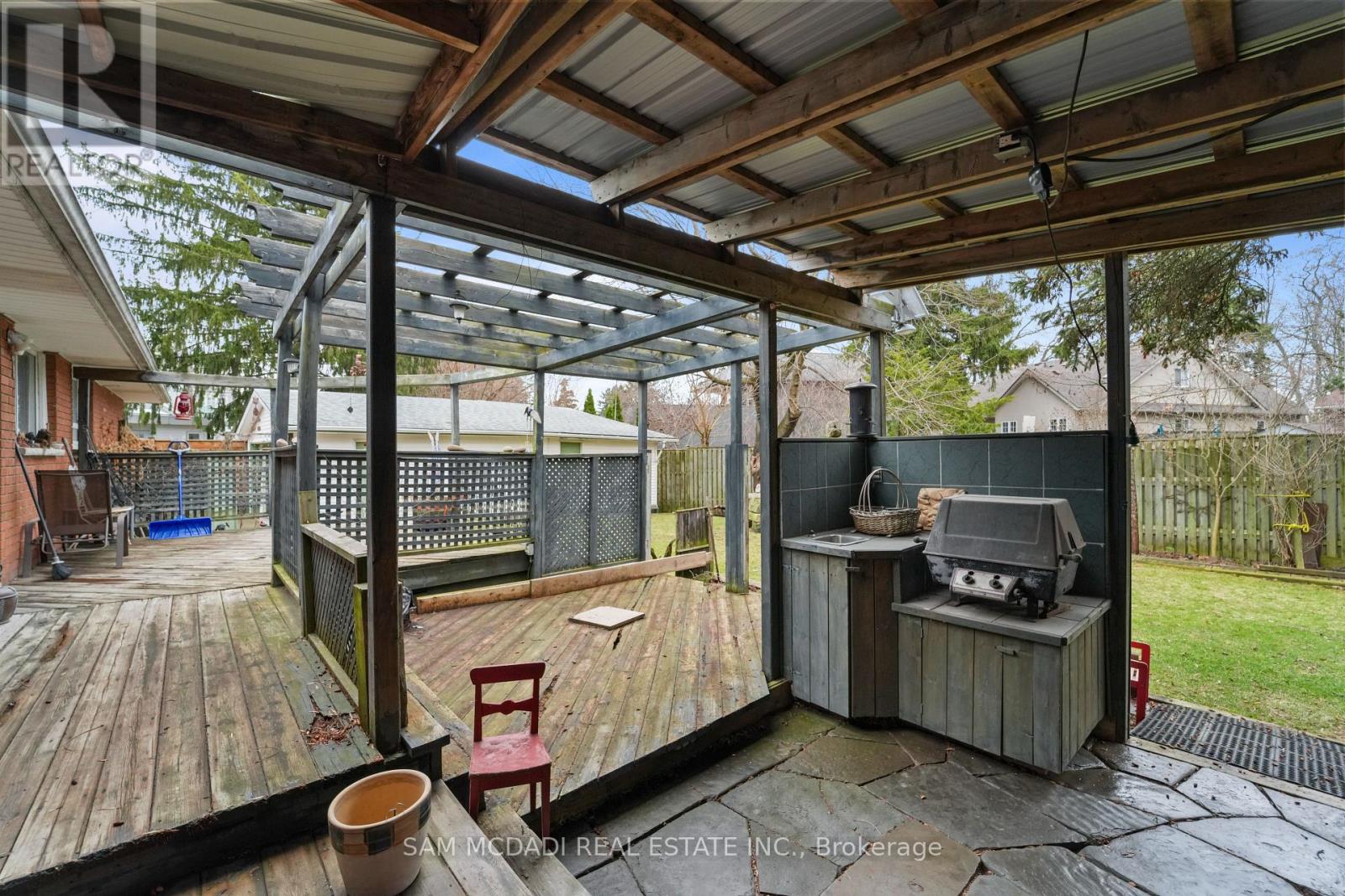 2470 Meadowood Crescent, Oakville, Ontario  L6L 1V6 - Photo 21 - W12951034