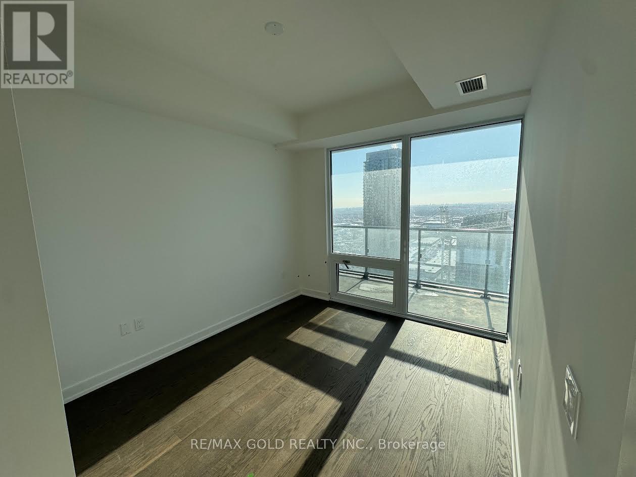 3412 - 448 Burnhamthorpe Road W, Mississauga, Ontario  L5B 0R4 - Photo 3 - W12951046