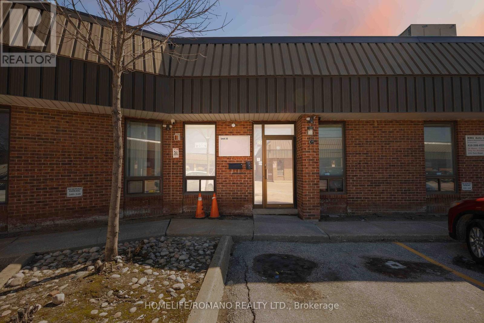 35 - 101 Toro Road, Toronto, Ontario  M3J 2Z1 - Photo 33 - W12951052
