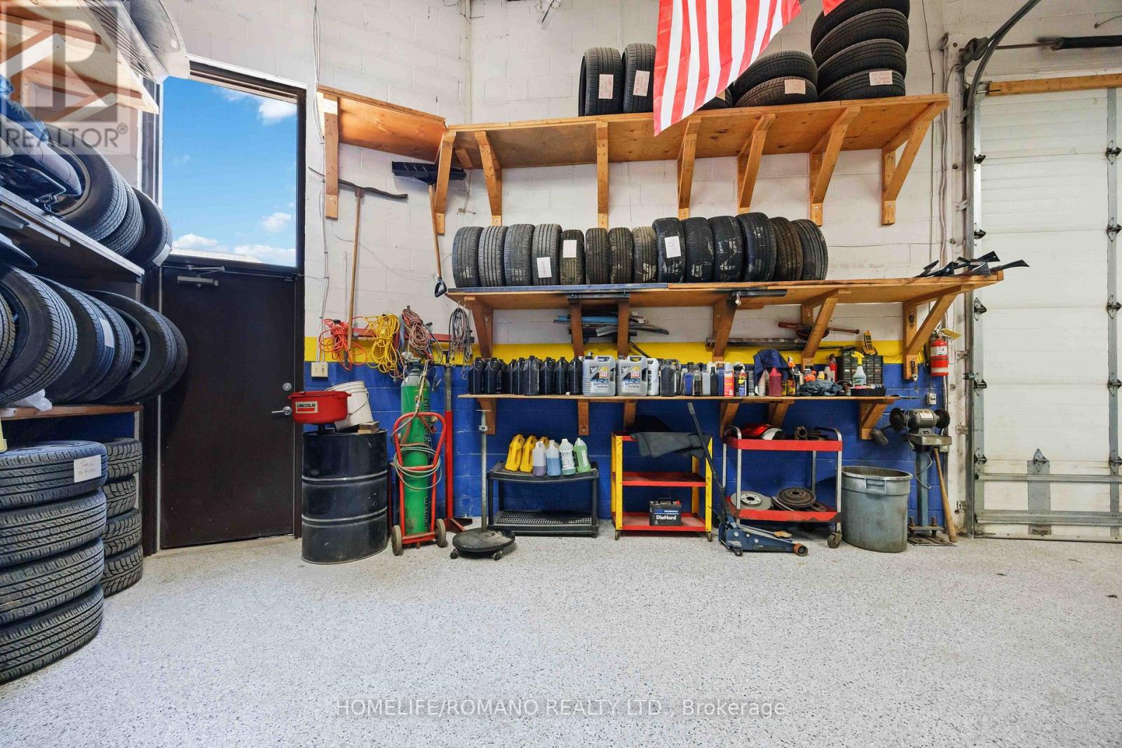 35 - 101 Toro Road, Toronto, Ontario  M3J 2Z1 - Photo 14 - W12951056