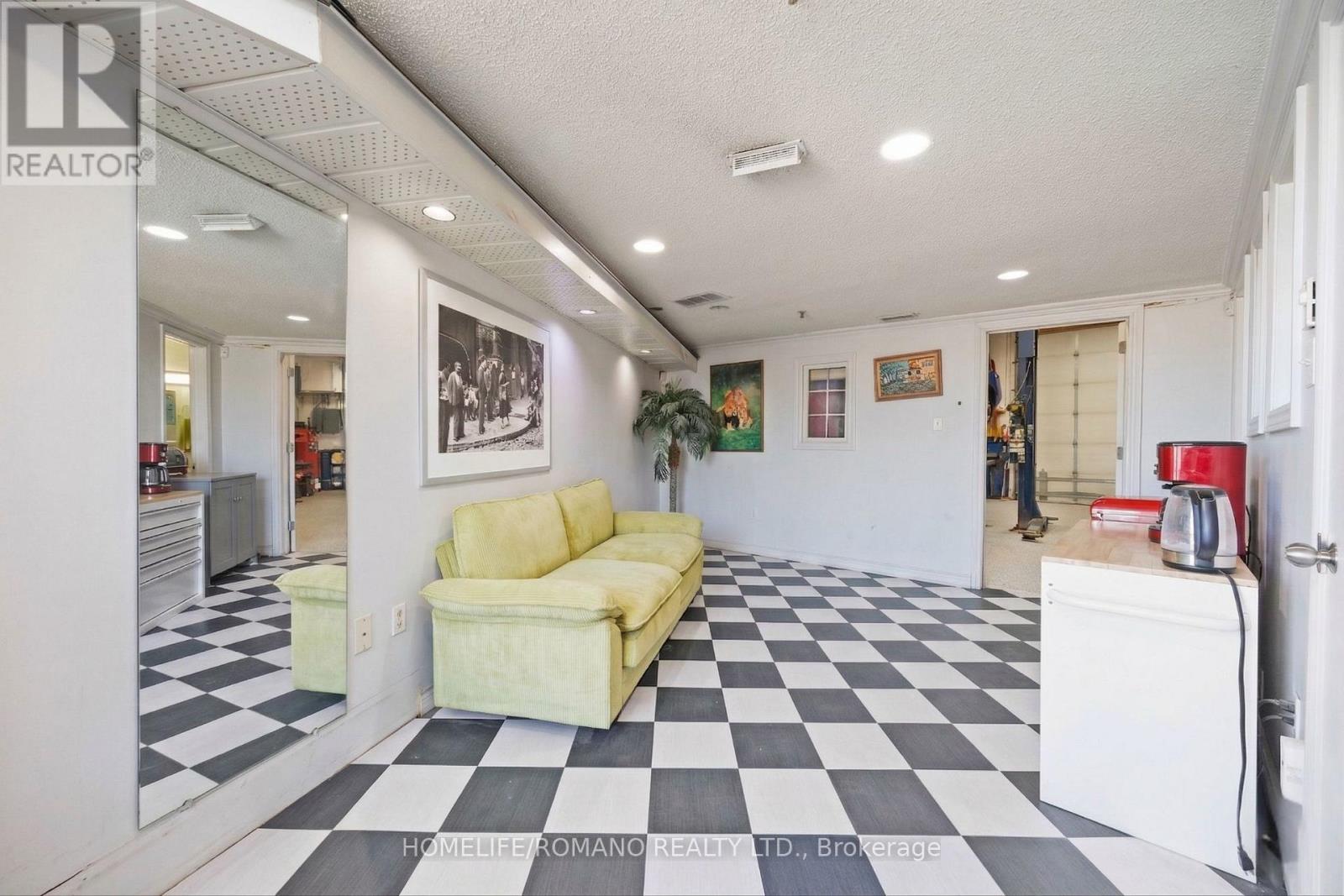 35 - 101 Toro Road, Toronto, Ontario  M3J 2Z1 - Photo 17 - W12951056