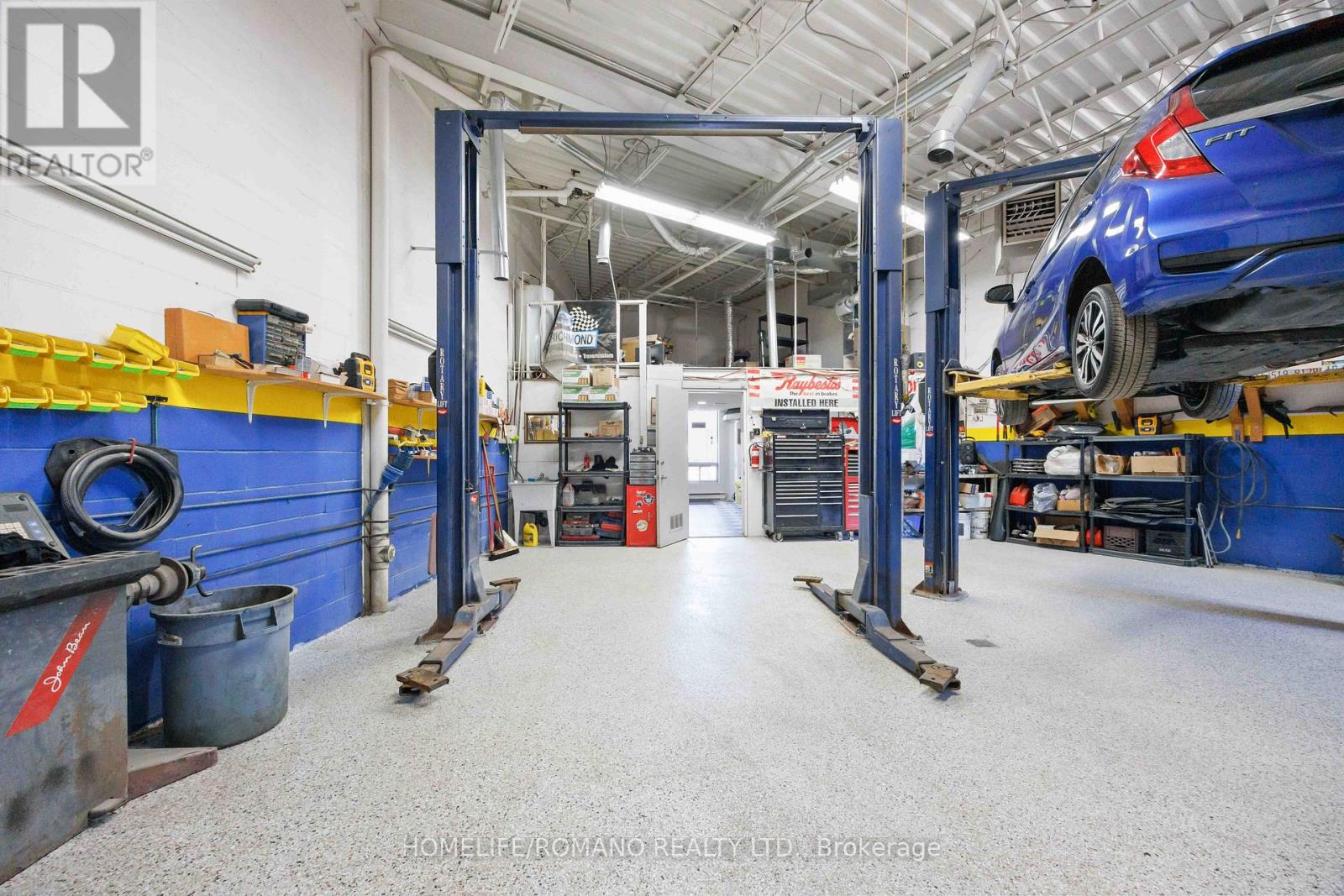 35 - 101 Toro Road, Toronto, Ontario  M3J 2Z1 - Photo 4 - W12951056