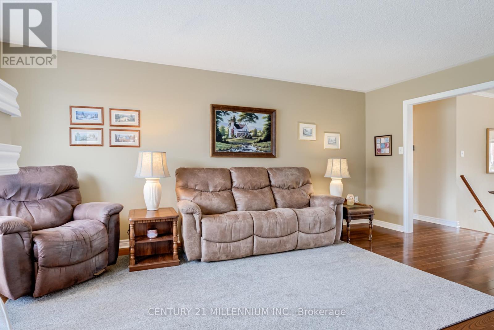 93 Samuel Crescent, Halton Hills, Ontario  L7G 5J3 - Photo 10 - W12951064