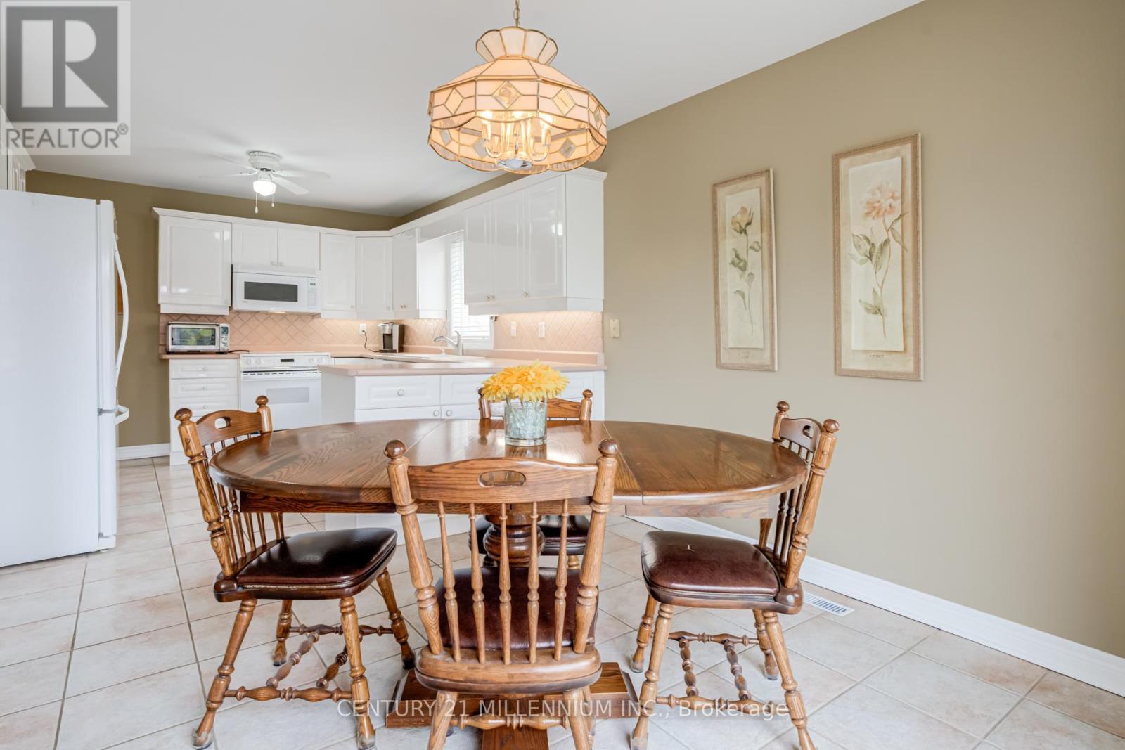 93 Samuel Crescent, Halton Hills, Ontario  L7G 5J3 - Photo 11 - W12951064