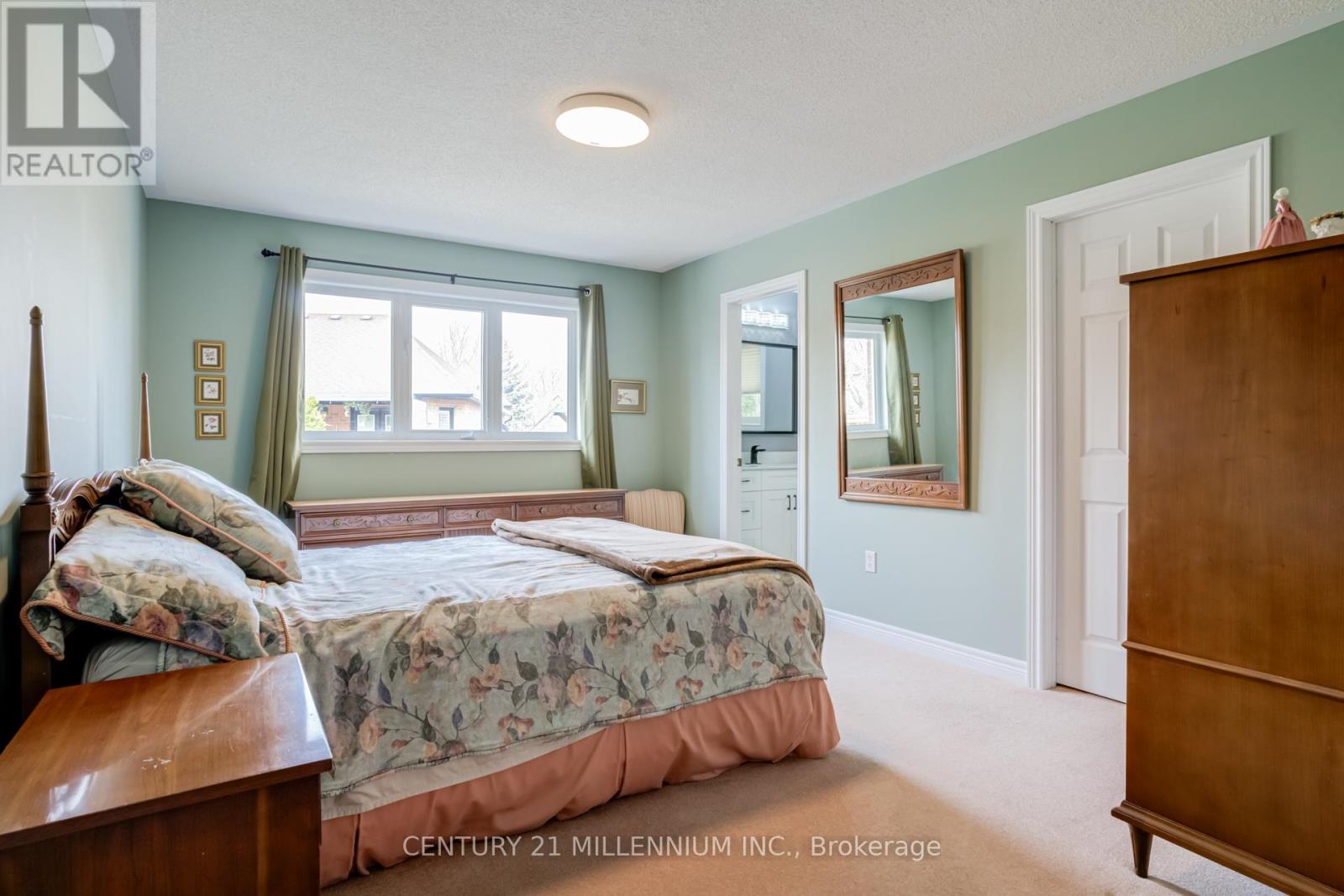 93 Samuel Crescent, Halton Hills, Ontario  L7G 5J3 - Photo 16 - W12951064