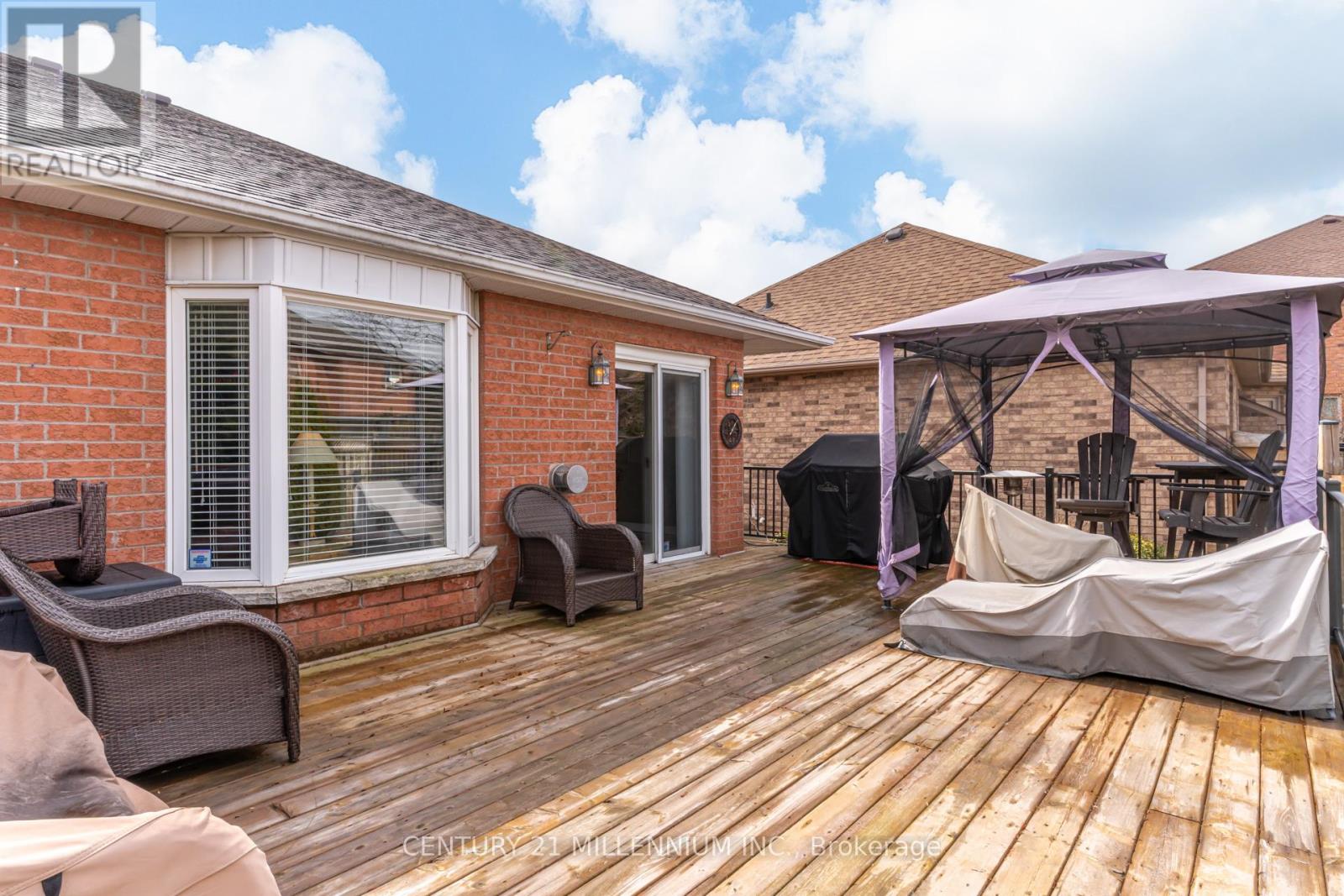 93 Samuel Crescent, Halton Hills, Ontario  L7G 5J3 - Photo 37 - W12951064