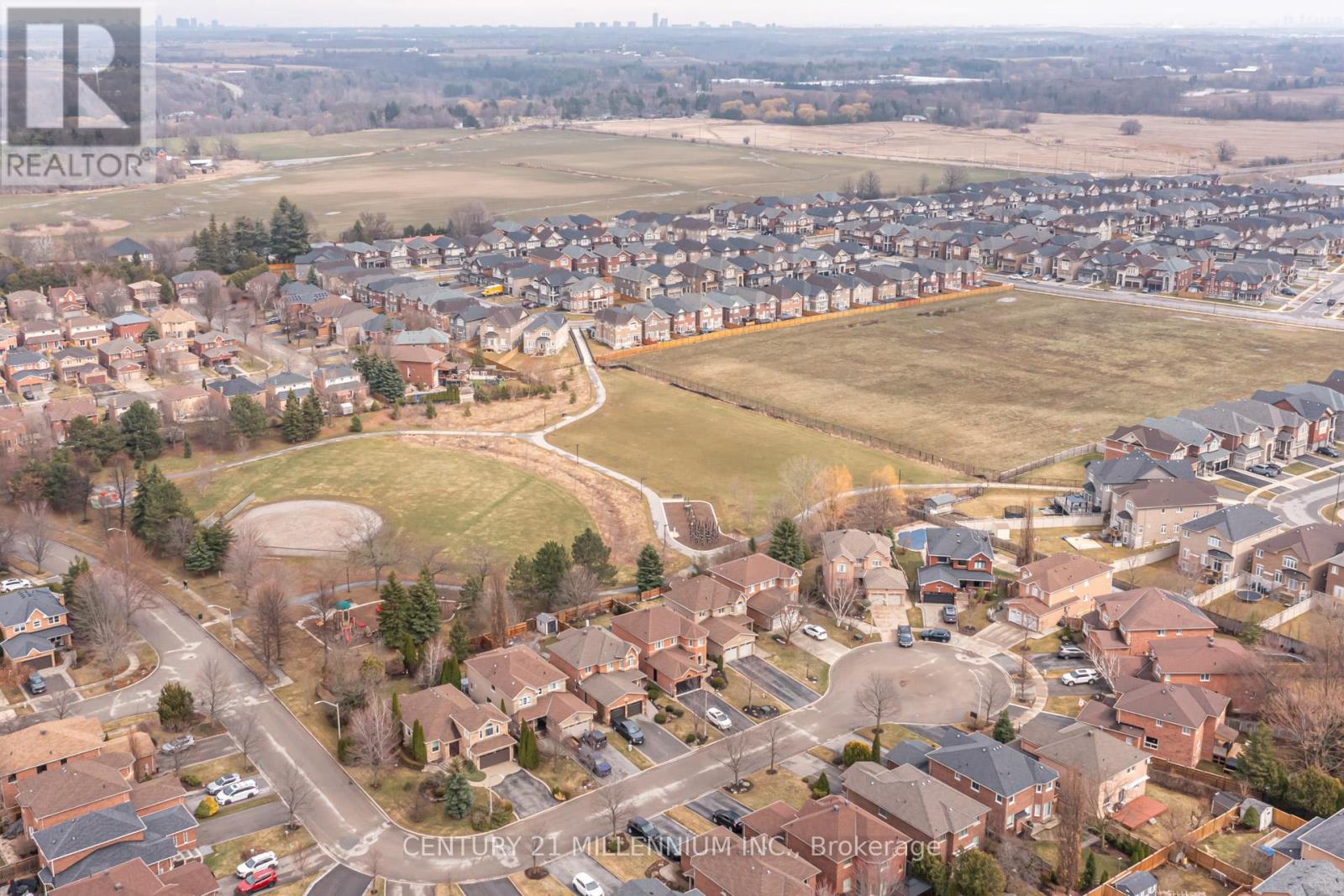 93 Samuel Crescent, Halton Hills, Ontario  L7G 5J3 - Photo 46 - W12951064