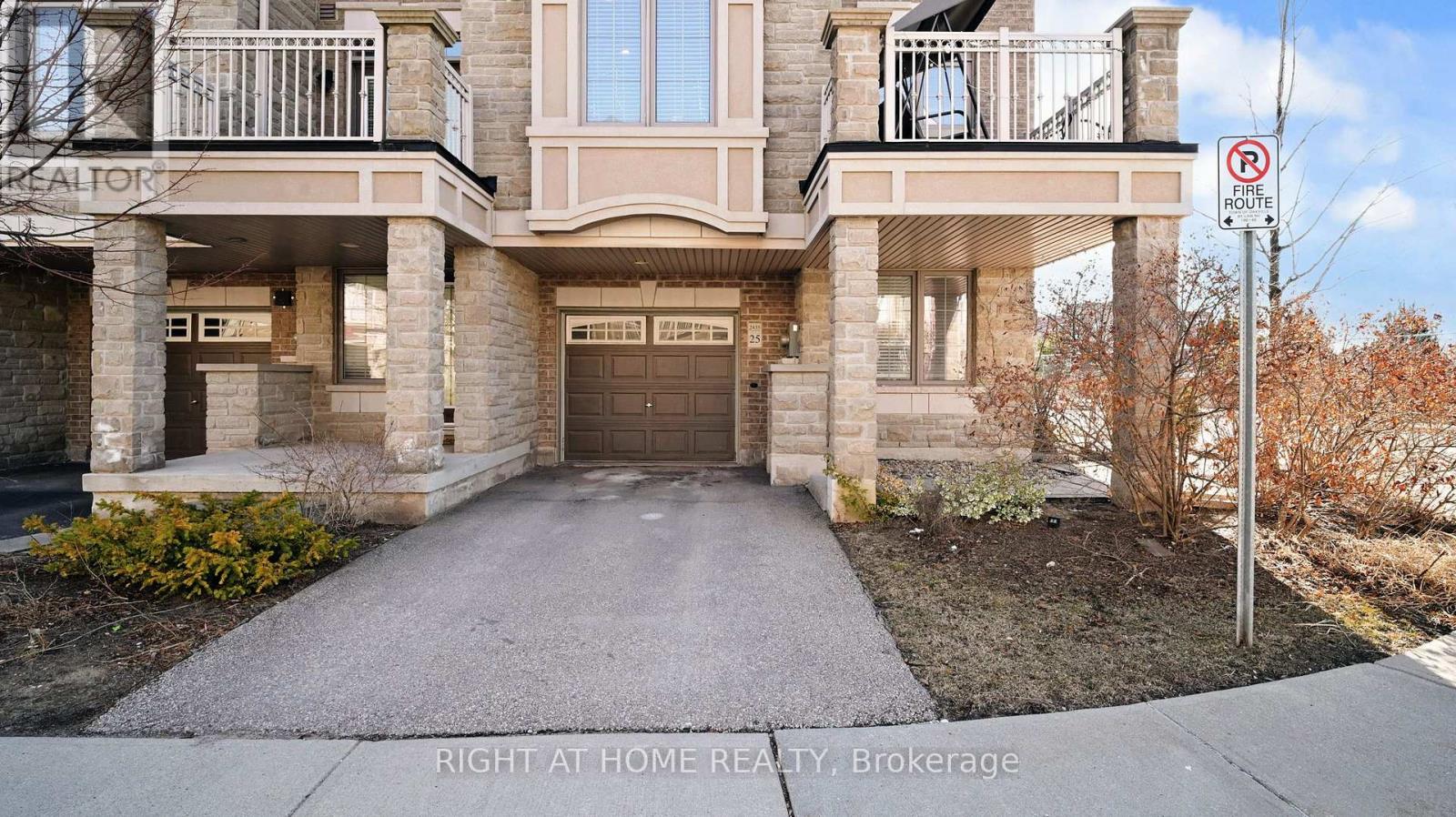 25 - 2435 Greenwich Dr Drive, Oakville, Ontario  L6M 0S4 - Photo 3 - W12951082