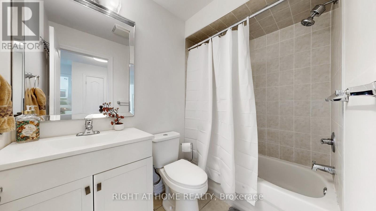 25 - 2435 Greenwich Dr Drive, Oakville, Ontario  L6M 0S4 - Photo 35 - W12951082