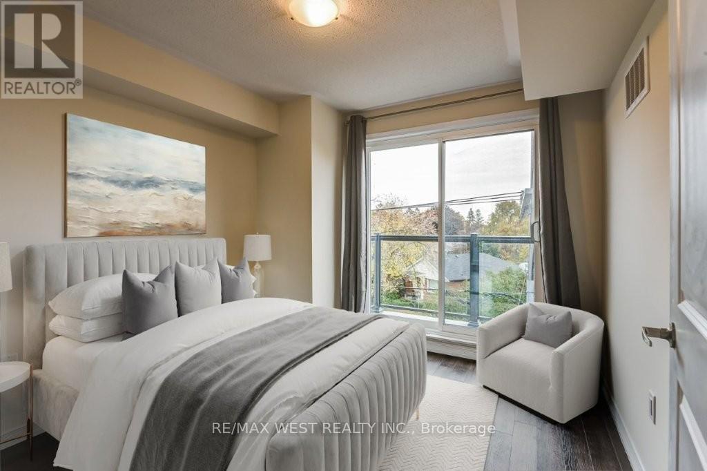 Th7 - 24 Fieldway Road, Toronto, Ontario  M8Z 3L1 - Photo 13 - W12951102