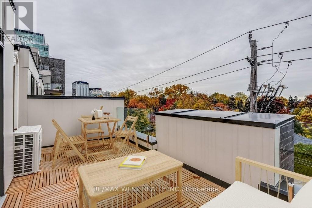 Th7 - 24 Fieldway Road, Toronto, Ontario  M8Z 3L1 - Photo 16 - W12951102