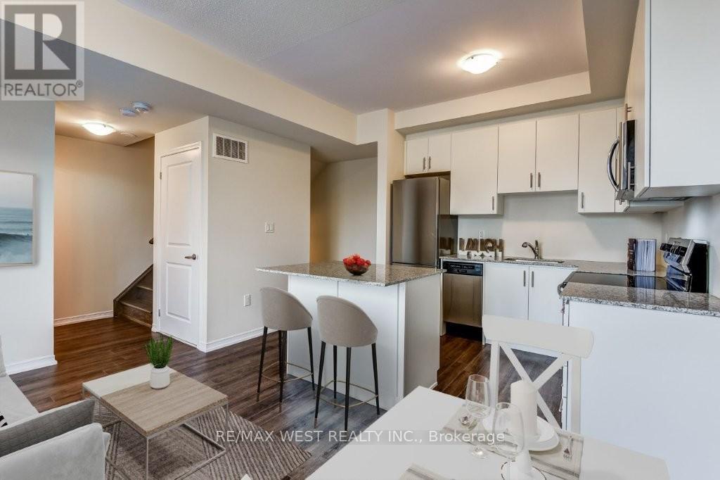 Th7 - 24 Fieldway Road, Toronto, Ontario  M8Z 3L1 - Photo 5 - W12951102