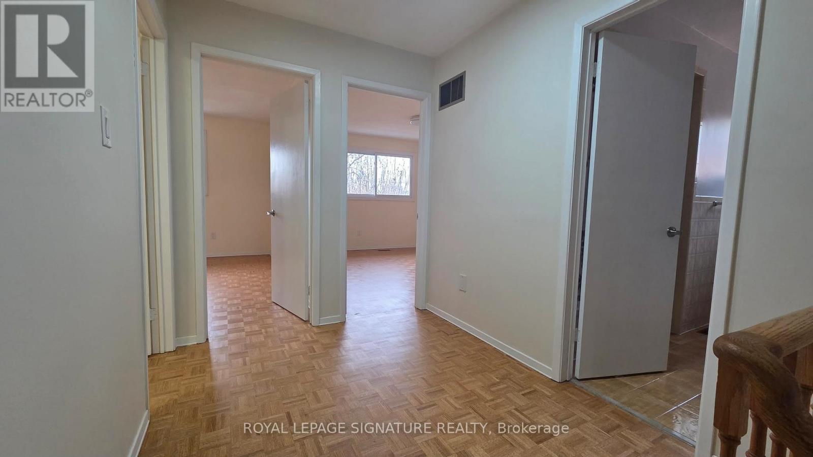 Mainfloor - 4170 Sunset Valley Court, Mississauga, Ontario  L4W 3L5 - Photo 3 - W12951136