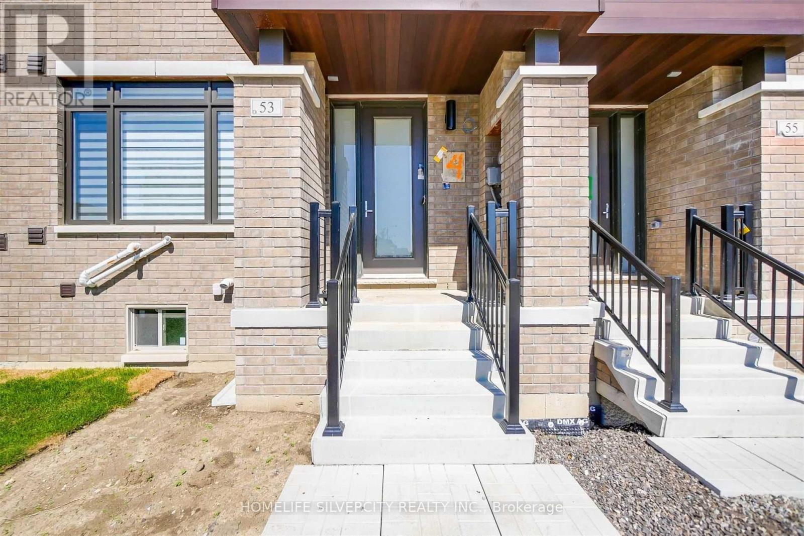 53 Ravenbury Street, Brampton, Ontario  L6P 4P8 - Photo 3 - W12951170