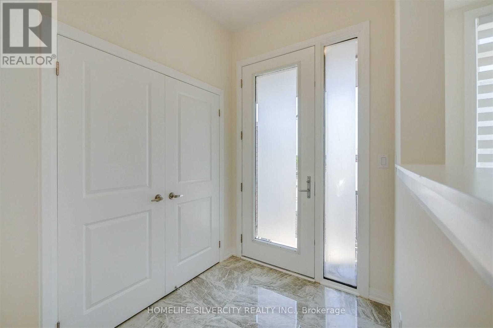 53 Ravenbury Street, Brampton, Ontario  L6P 4P8 - Photo 5 - W12951170