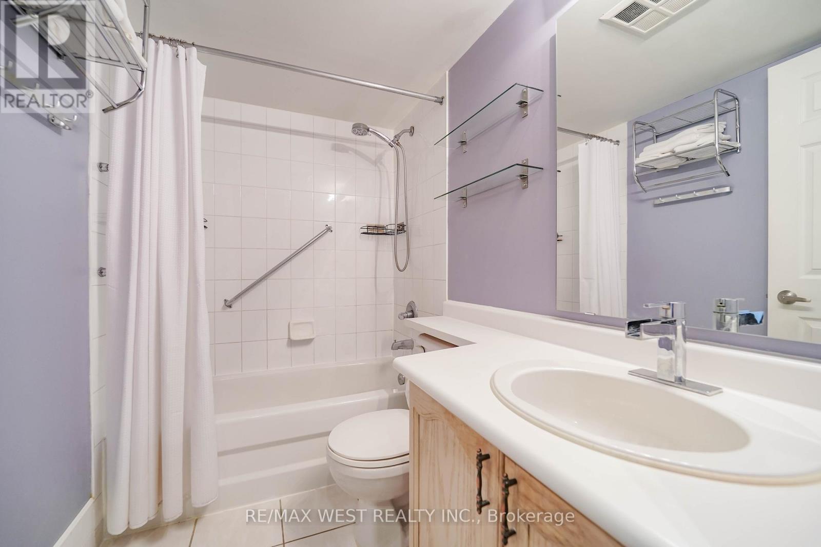 309 - 190 Manitoba Street, Toronto, Ontario  M8Y 3Y8 - Photo 7 - W12951176