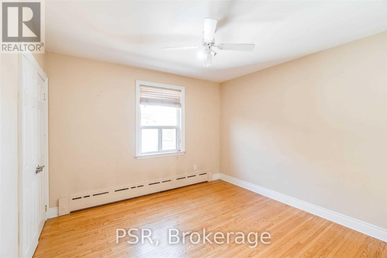 Main - 35 Twenty Fourth Street, Toronto, Ontario  M8V 3N3 - Photo 10 - W12951196