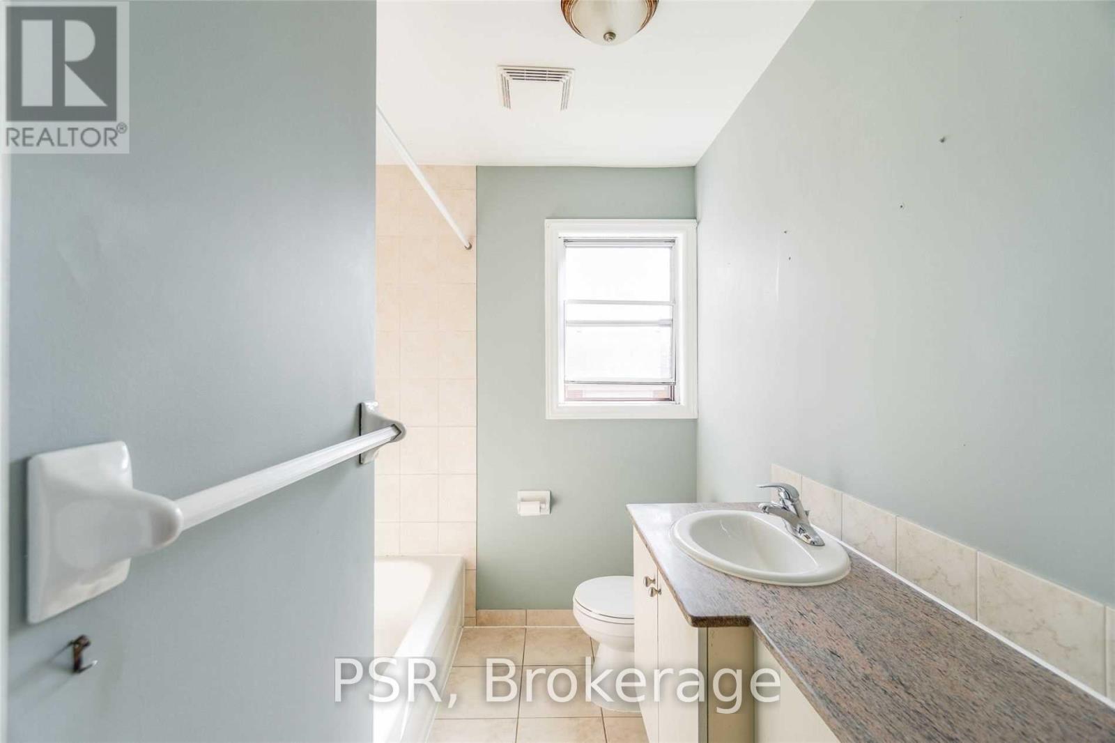 Main - 35 Twenty Fourth Street, Toronto, Ontario  M8V 3N3 - Photo 15 - W12951196