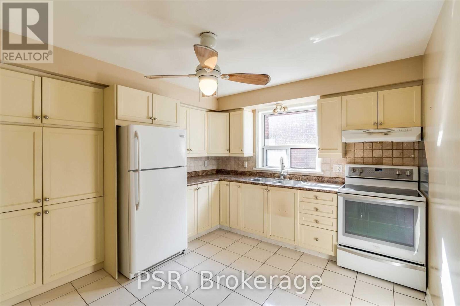 Main - 35 Twenty Fourth Street, Toronto, Ontario  M8V 3N3 - Photo 5 - W12951196