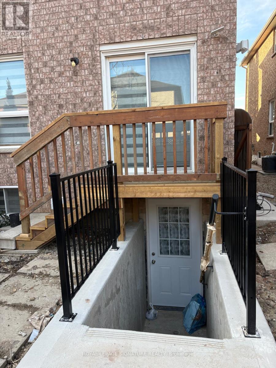 3816 Foxborough Trail, Mississauga, Ontario  L5N 7W4 - Photo 14 - W12951236