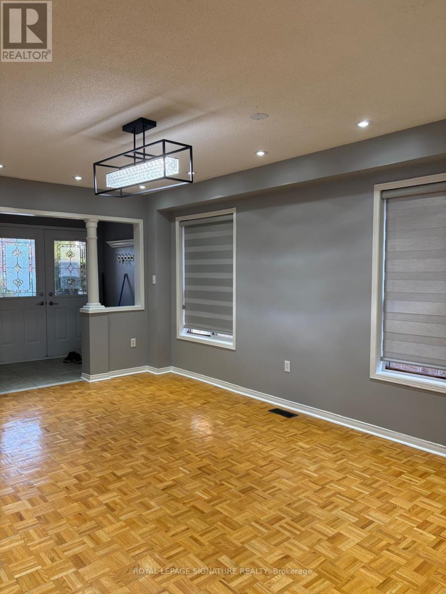 3816 Foxborough Trail, Mississauga, Ontario  L5N 7W4 - Photo 22 - W12951236