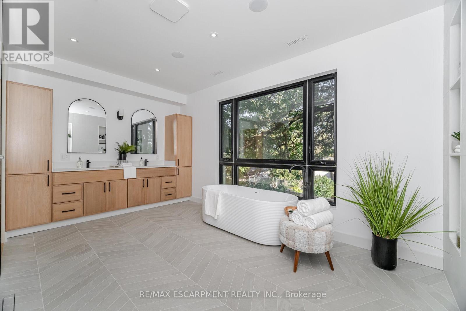 772 Banting Court, Milton, Ontario  L9T 3M5 - Photo 35 - W12951238