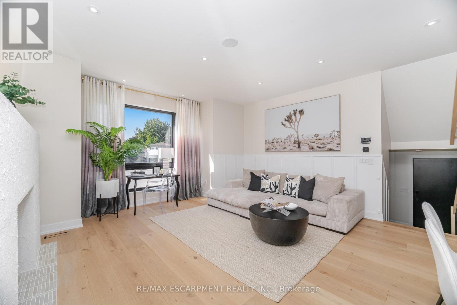 772 Banting Court, Milton, Ontario  L9T 3M5 - Photo 7 - W12951238