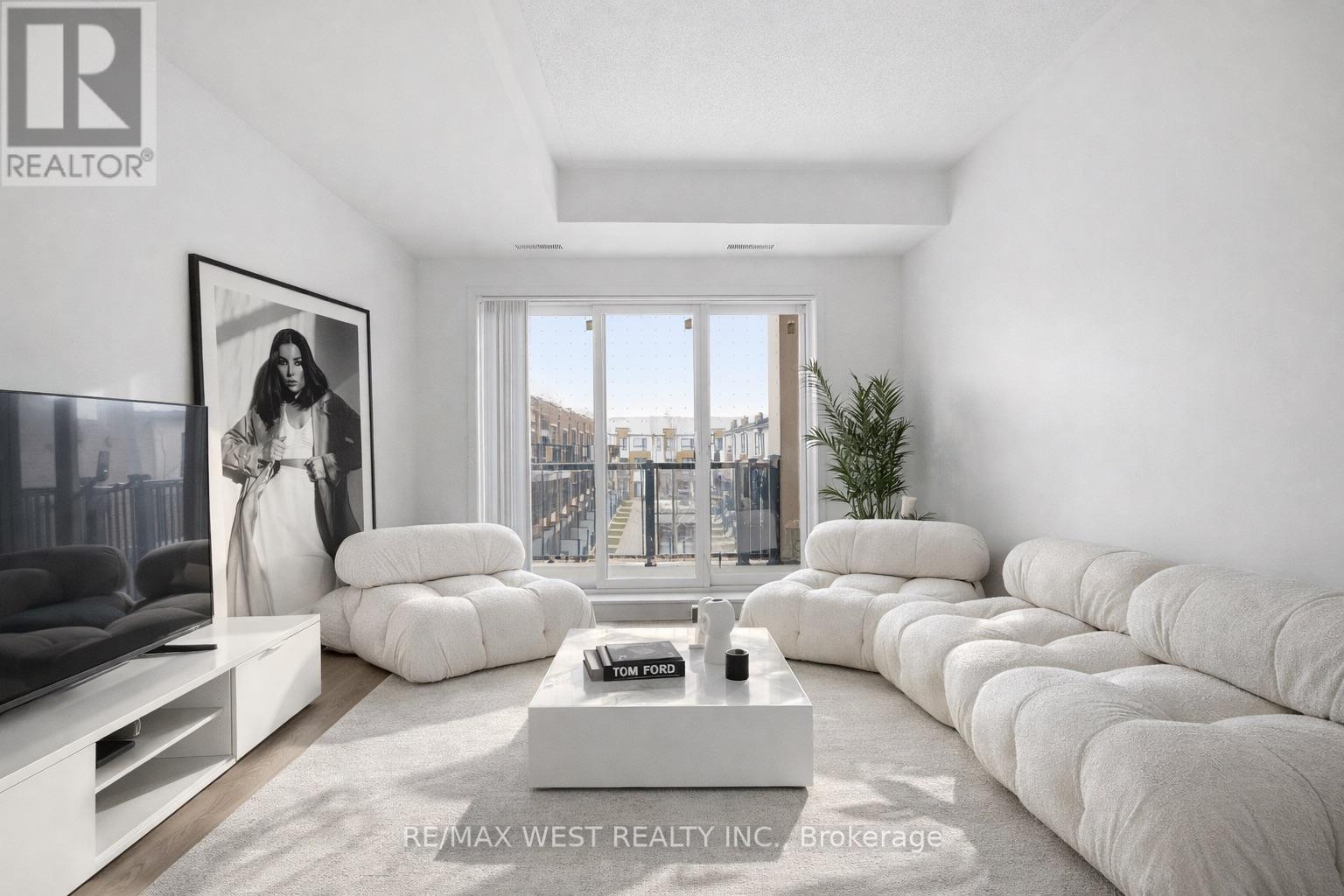 311 - 120 CANON JACKSON DRIVE, Toronto, Ontario