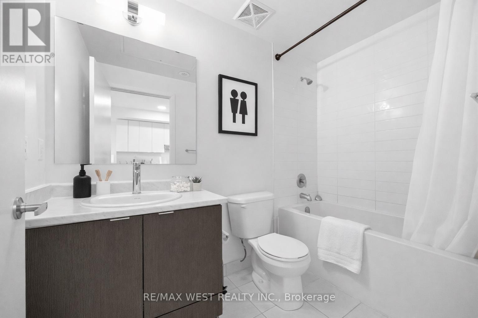 311 - 120 Canon Jackson Drive, Toronto, Ontario  M6M 0B8 - Photo 6 - W12951250