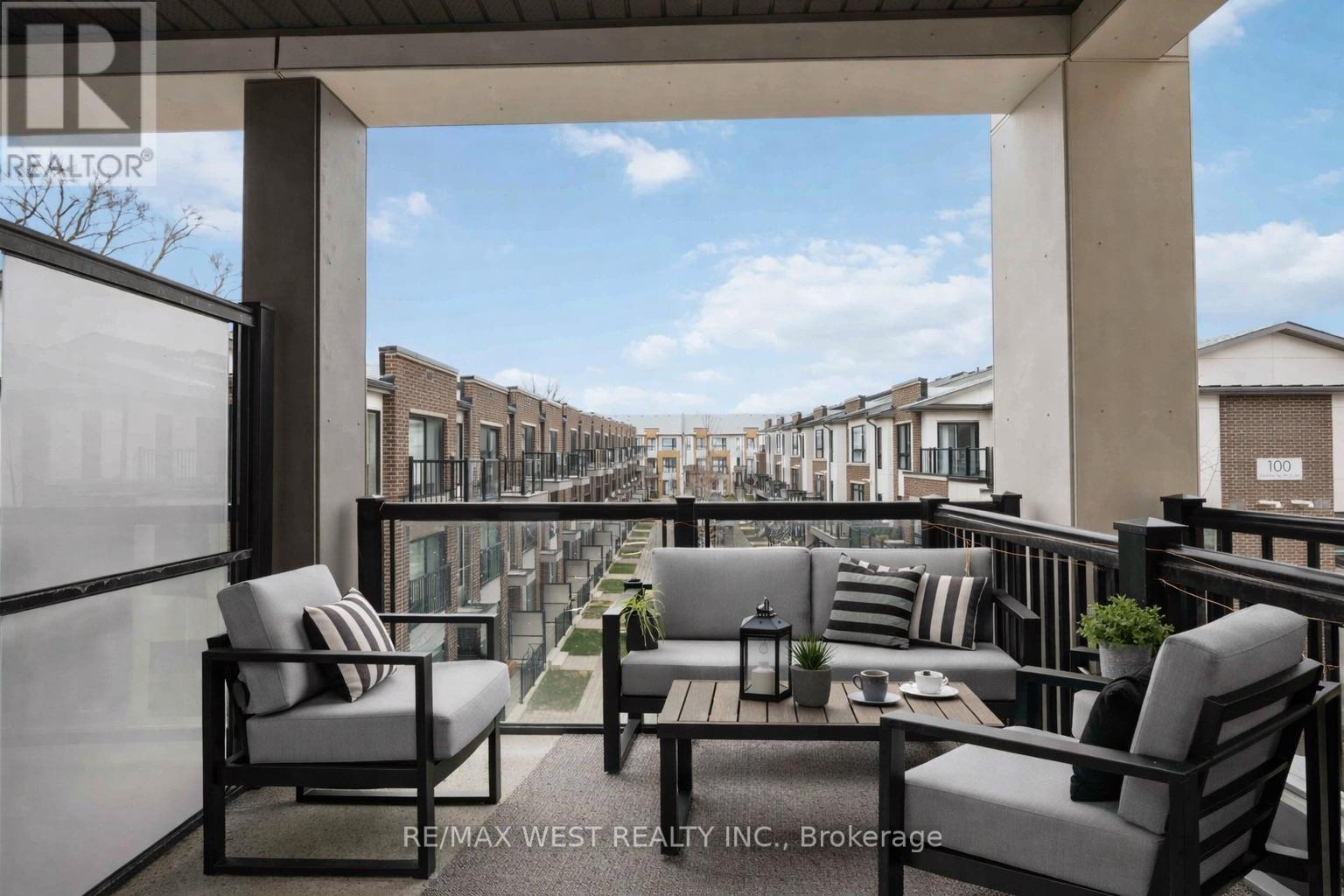 311 - 120 Canon Jackson Drive, Toronto, Ontario  M6M 0B8 - Photo 8 - W12951250