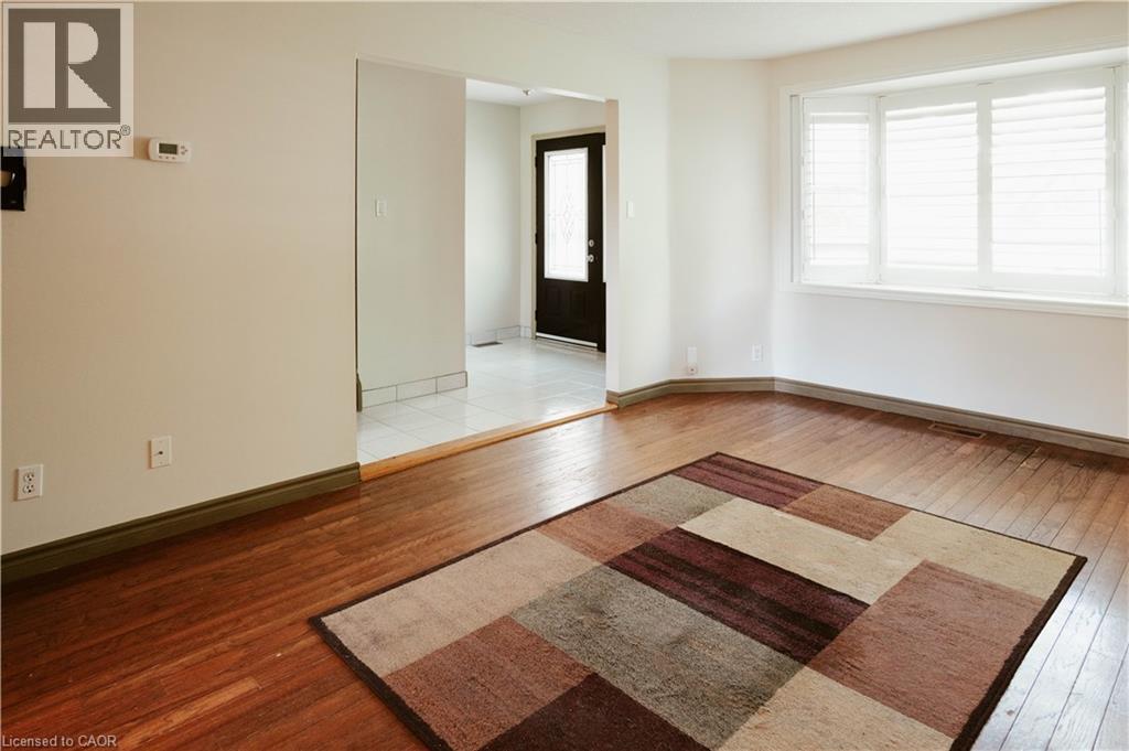 642 Cedargrove Place, Waterloo, Ontario  N2L 4Y9 - Photo 12 - 40817253