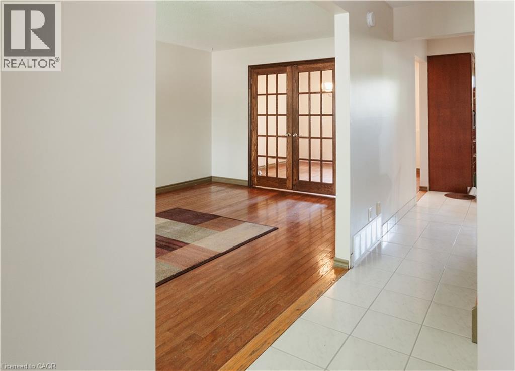 642 Cedargrove Place, Waterloo, Ontario  N2L 4Y9 - Photo 15 - 40817253