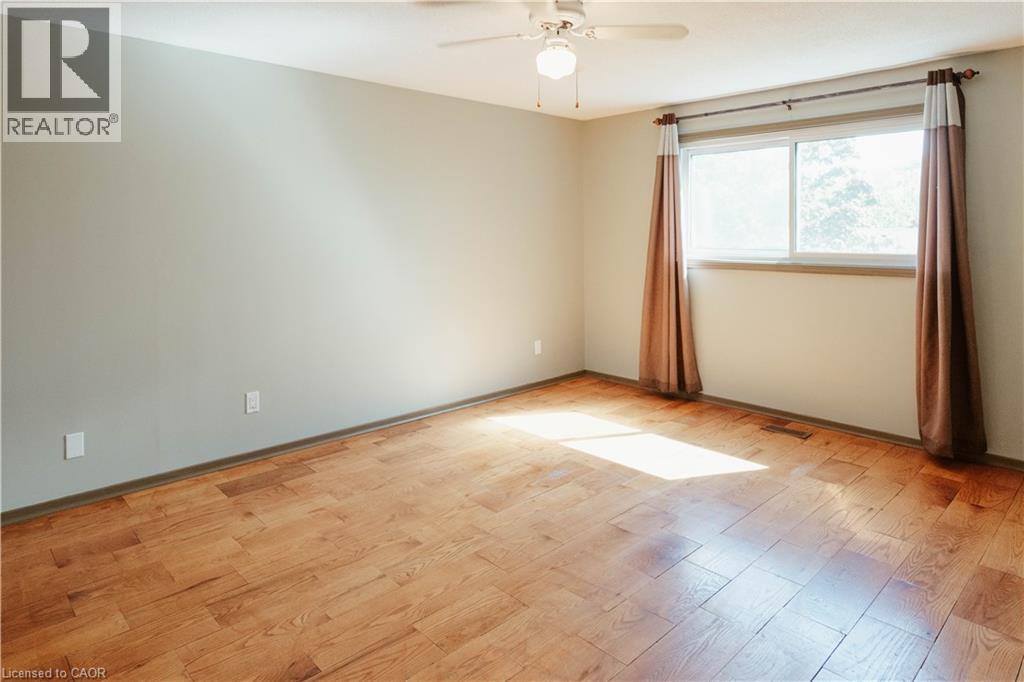 642 Cedargrove Place, Waterloo, Ontario  N2L 4Y9 - Photo 23 - 40817253