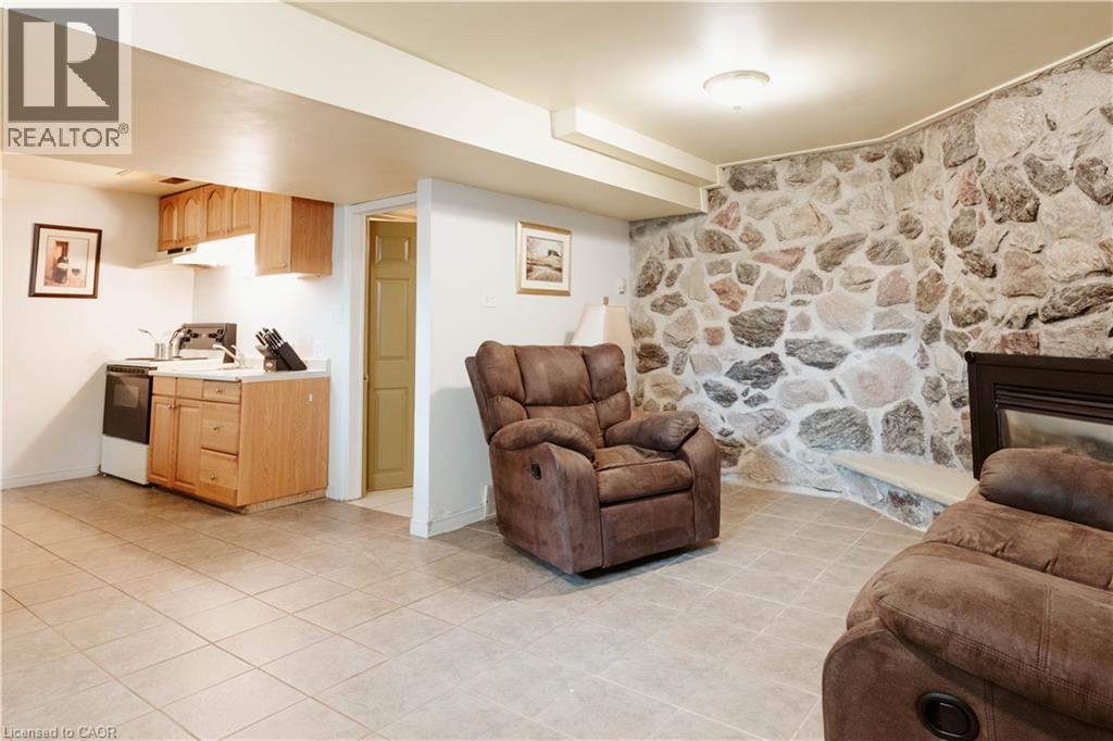 642 Cedargrove Place, Waterloo, Ontario  N2L 4Y9 - Photo 34 - 40817253