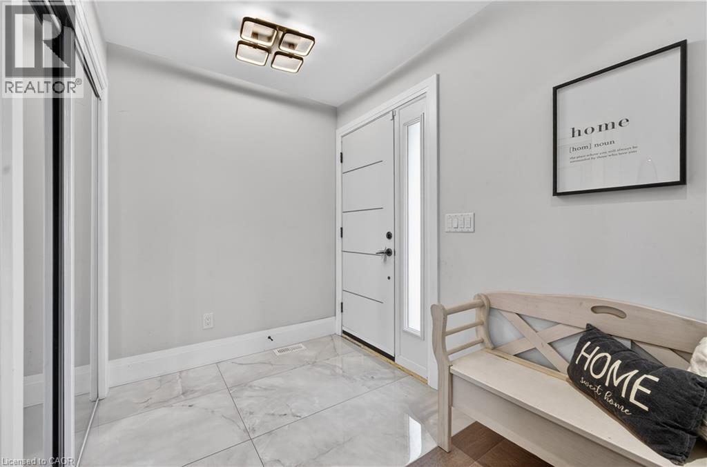 22 Hazelwood Avenue, Grimsby, Ontario  L3M 1K1 - Photo 9 - 40816472