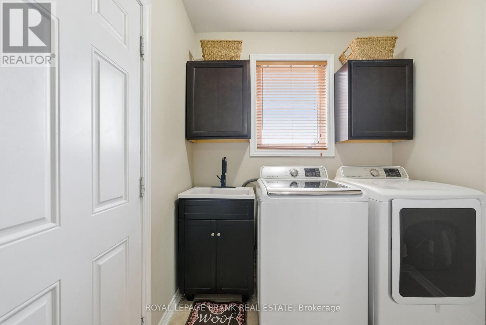 8 Kyle Court, Kawartha Lakes, Ontario  K9V 0E2 - Photo 21 - X12951300