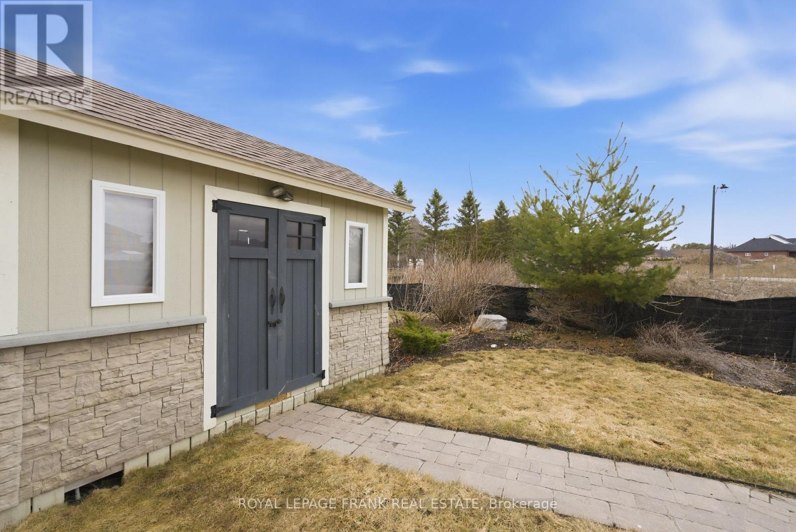 8 Kyle Court, Kawartha Lakes, Ontario  K9V 0E2 - Photo 43 - X12951300