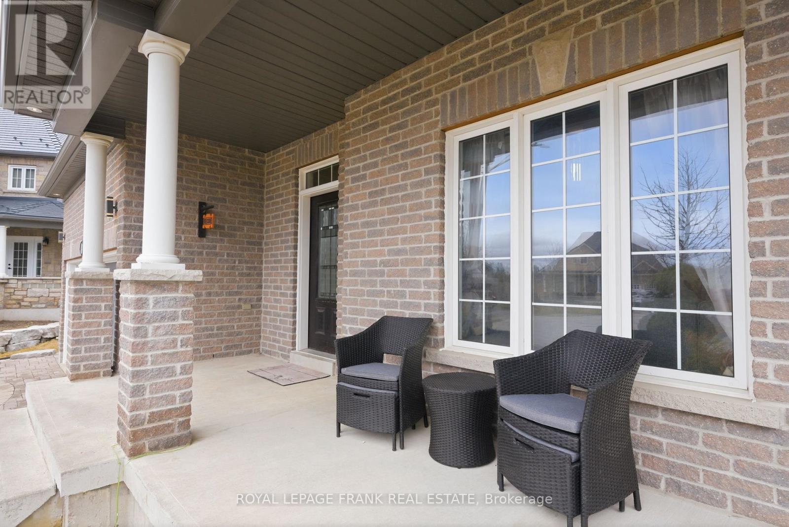 8 Kyle Court, Kawartha Lakes, Ontario  K9V 0E2 - Photo 5 - X12951300