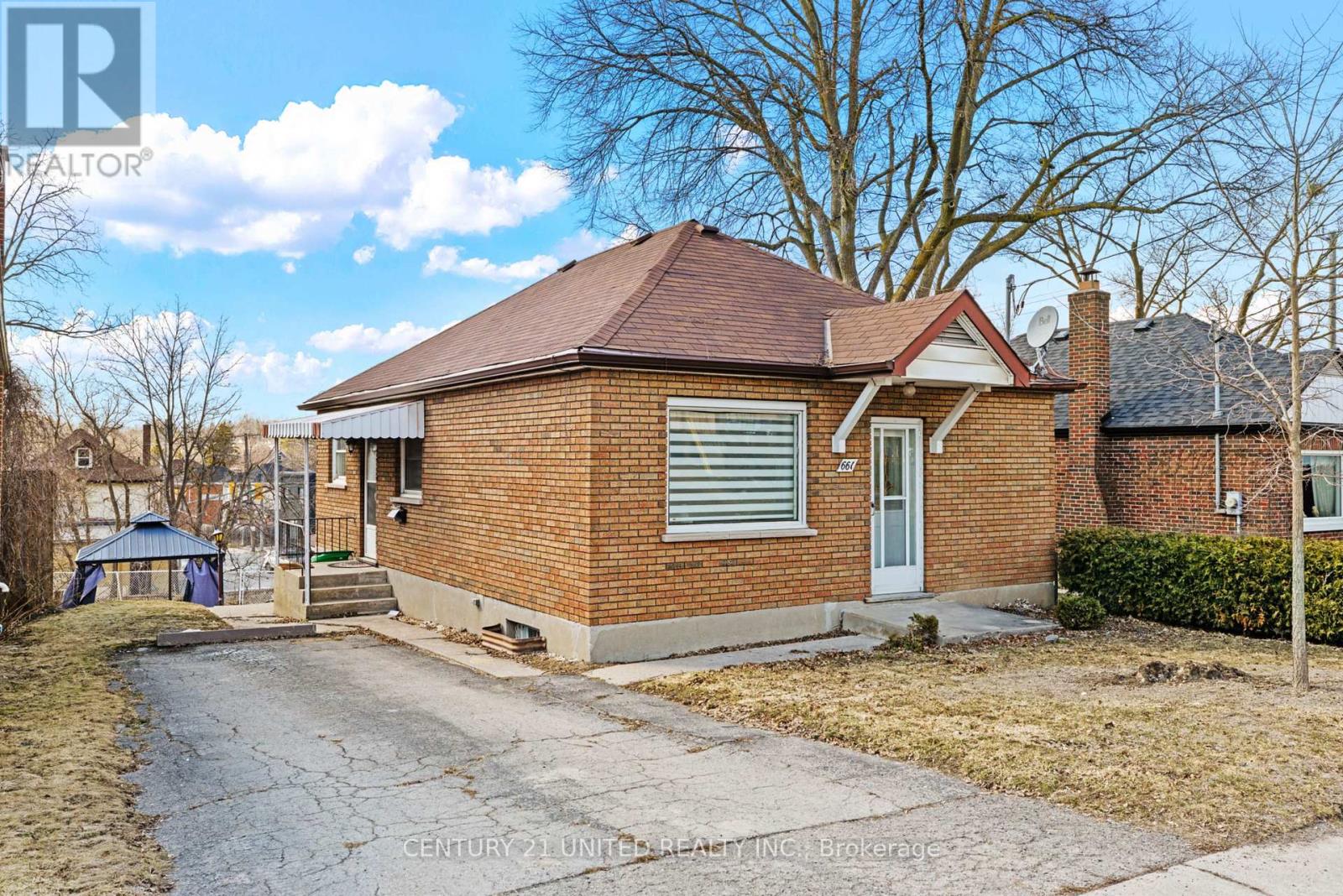 661 Rubidge Street, Peterborough (Town Ward 3), Ontario  K9H 4G2 - Photo 10 - X12951394