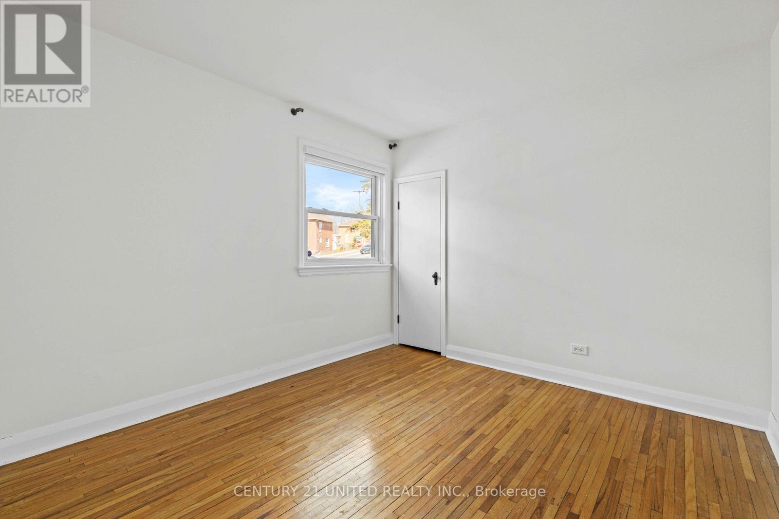 661 Rubidge Street, Peterborough (Town Ward 3), Ontario  K9H 4G2 - Photo 13 - X12951394