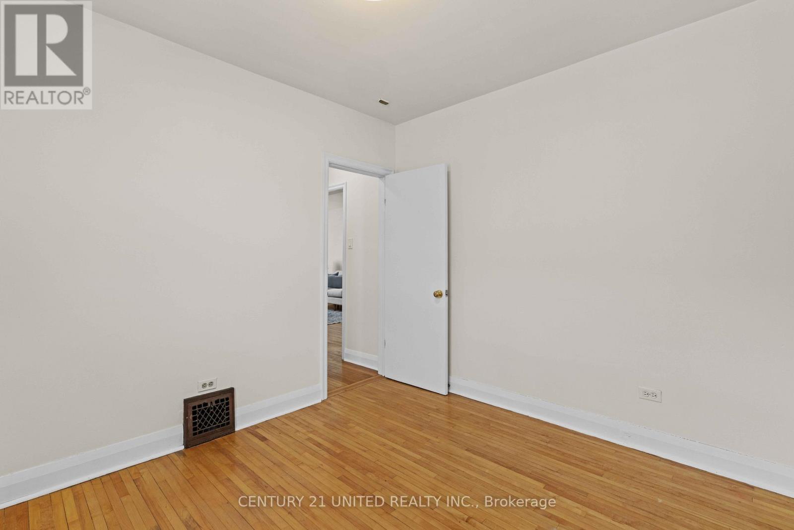 661 Rubidge Street, Peterborough (Town Ward 3), Ontario  K9H 4G2 - Photo 14 - X12951394